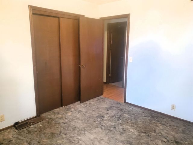 2644 Belmont Blvd, Salina, KS 67401