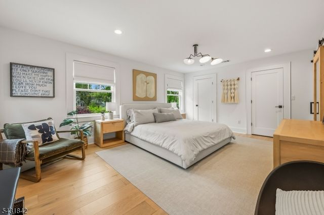 16 Oakview Ave, Maplewood Twp., NJ 07040