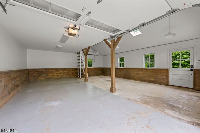 16 Oakview Ave, Maplewood Twp., NJ 07040