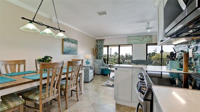 6005 GULF DRIVE 219, Holmes Beach, FL 34217