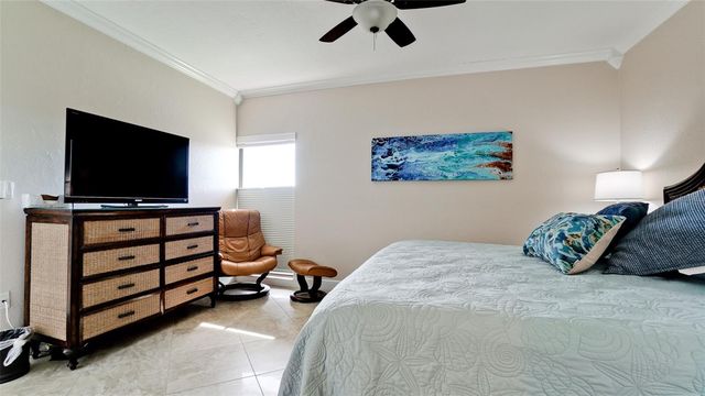 6005 GULF DRIVE 219, Holmes Beach, FL 34217