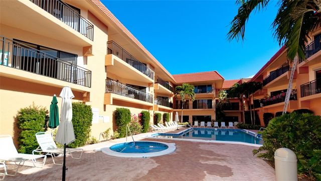 6005 GULF DRIVE 219, Holmes Beach, FL 34217