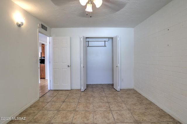 5015 E Adams Street, Tucson, AZ 85712