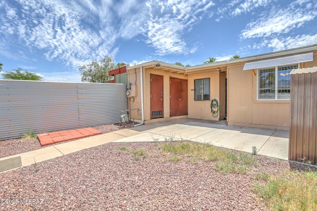 5015 E Adams Street, Tucson, AZ 85712