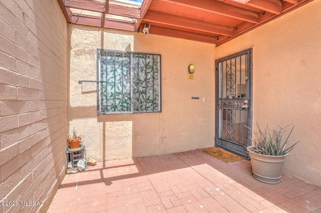 5015 E Adams Street, Tucson, AZ 85712