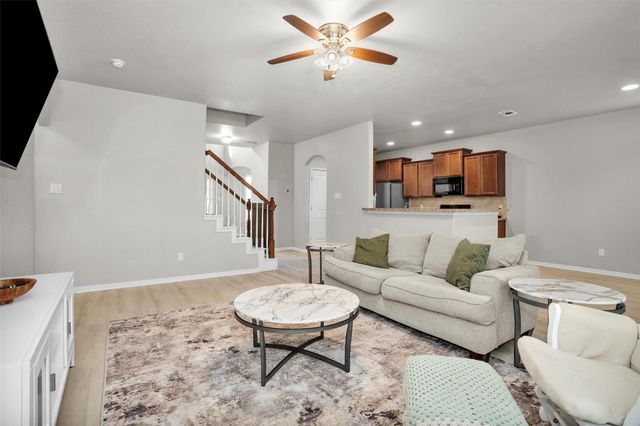 9587 E Woodmark, Conroe, TX 77304