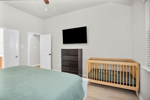 9587 E Woodmark, Conroe, TX 77304