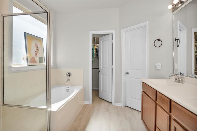 9587 E Woodmark, Conroe, TX 77304