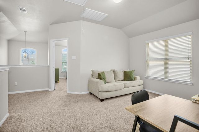 9587 E Woodmark, Conroe, TX 77304