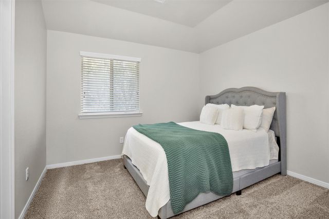 9587 E Woodmark, Conroe, TX 77304