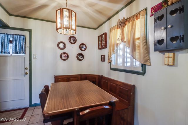 2011 Woodmont Street, Pascagoula, MS 39567