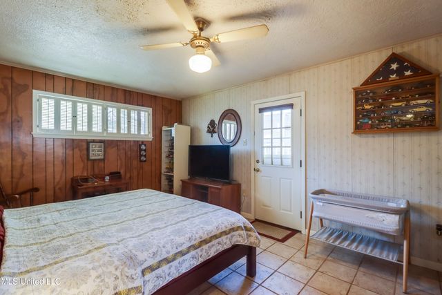 2011 Woodmont Street, Pascagoula, MS 39567