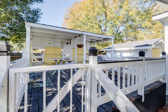 2011 Woodmont Street, Pascagoula, MS 39567