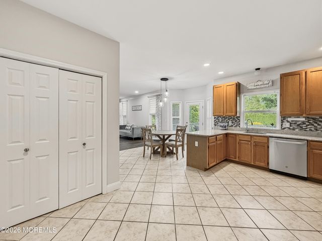 323 Frank Applegate Road, Jackson, NJ 08527