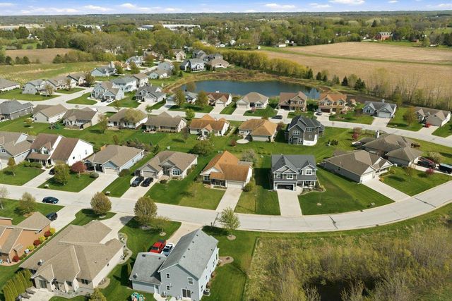 3837 Scenic WAY, Franksville, WI 53126