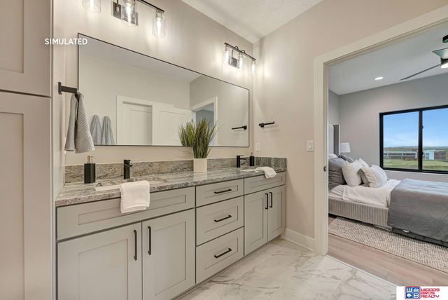 8026 S 43rd Street, Lincoln, NE 68516