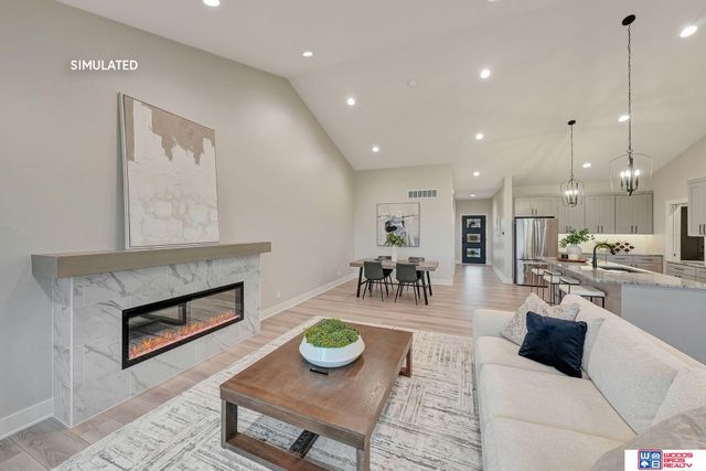 8026 S 43rd Street, Lincoln, NE 68516