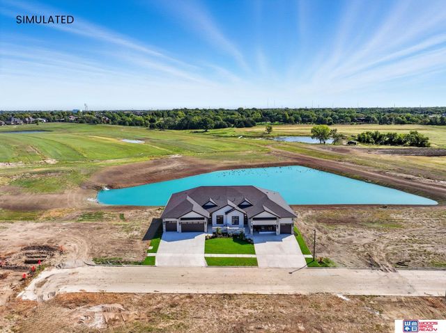 8026 S 43rd Street, Lincoln, NE 68516