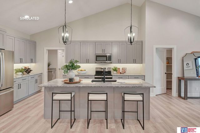 8026 S 43rd Street, Lincoln, NE 68516