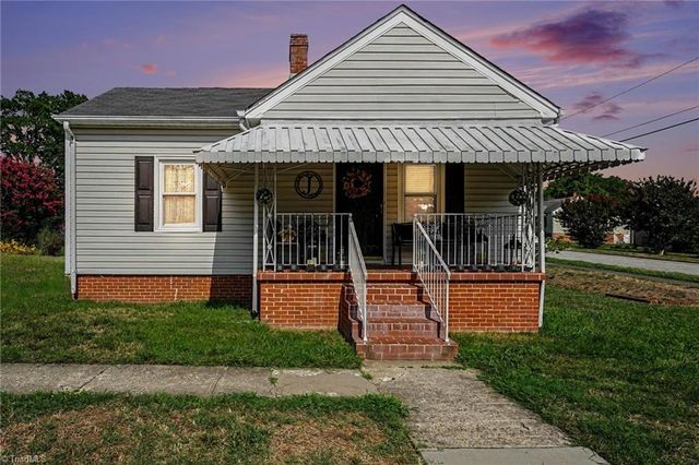 2400 Yanceyville Street, Greensboro, NC 27405
