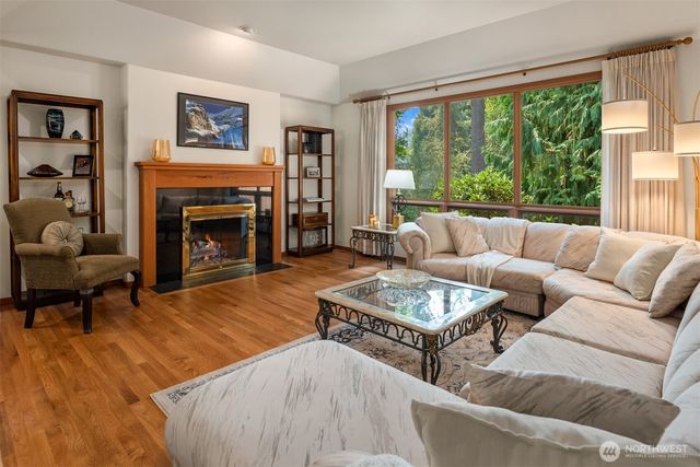 22007 NE 140th Way, Woodinville, WA 98077