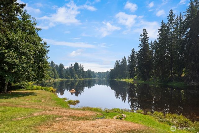22007 NE 140th Way, Woodinville, WA 98077