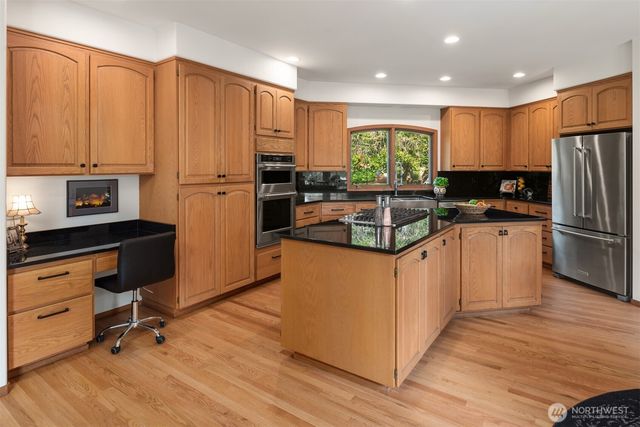 22007 NE 140th Way, Woodinville, WA 98077