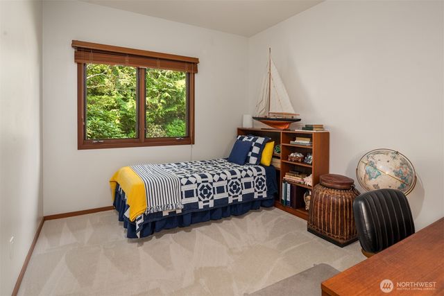 22007 NE 140th Way, Woodinville, WA 98077