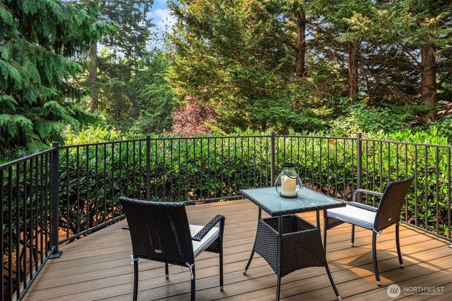 22007 NE 140th Way, Woodinville, WA 98077
