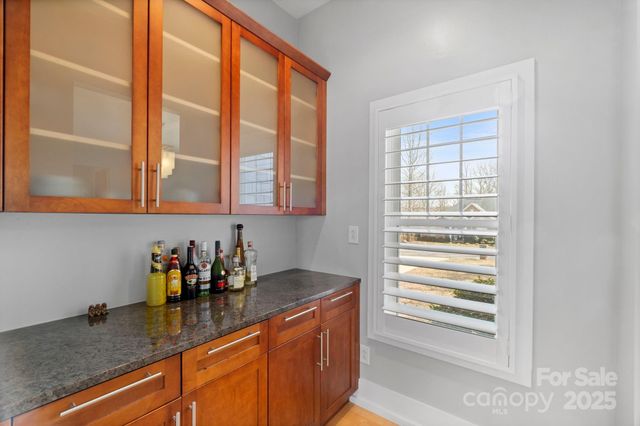4915 Ardenwoods Drive, Charlotte, NC 28215