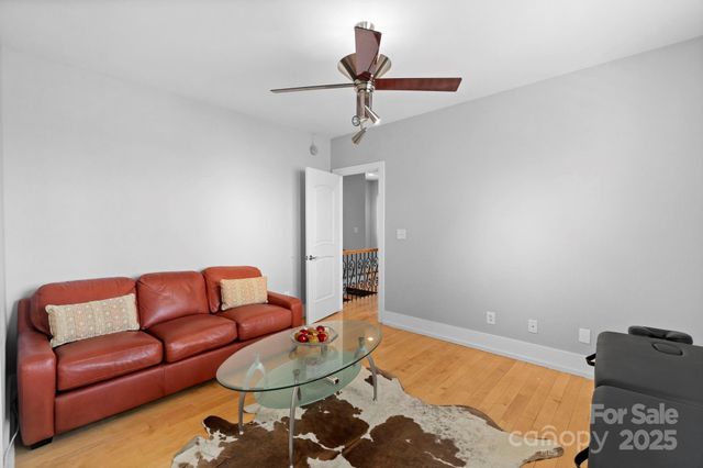 4915 Ardenwoods Drive, Charlotte, NC 28215