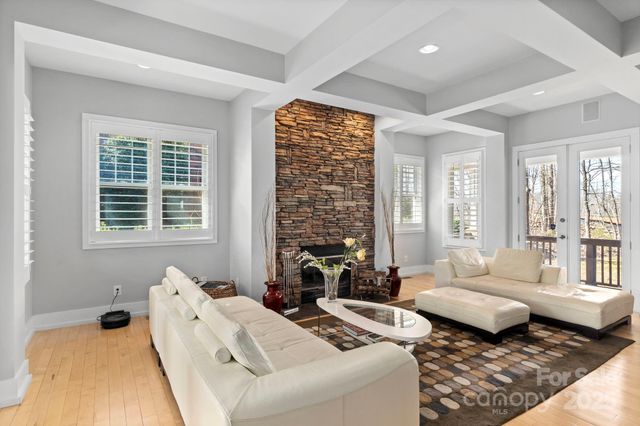 4915 Ardenwoods Drive, Charlotte, NC 28215