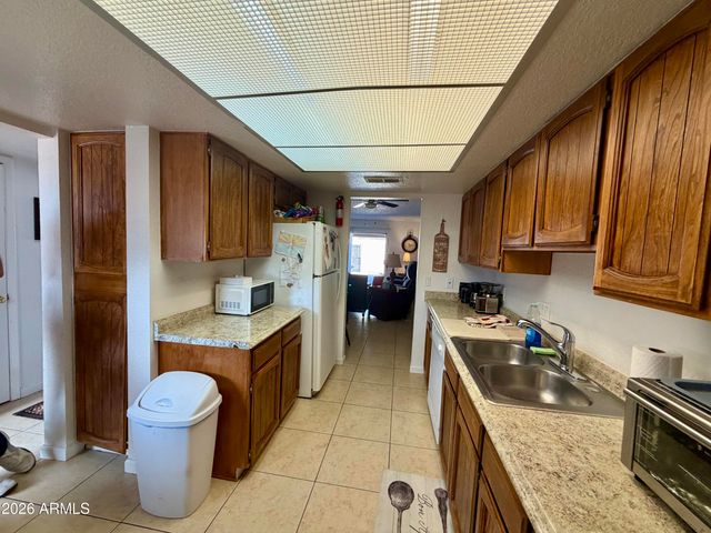 1510 E 26TH Lane 3, Apache Junction, AZ 85119