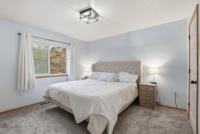 8015 S West Terrace Dr, Cheney, WA 99004