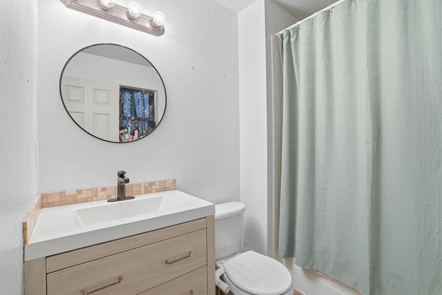 8015 S West Terrace Dr, Cheney, WA 99004