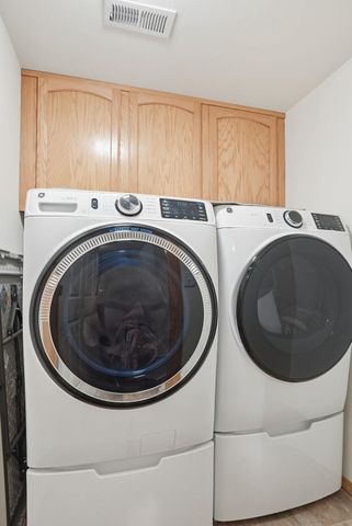 8015 S West Terrace Dr, Cheney, WA 99004