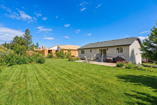 8015 S West Terrace Dr, Cheney, WA 99004