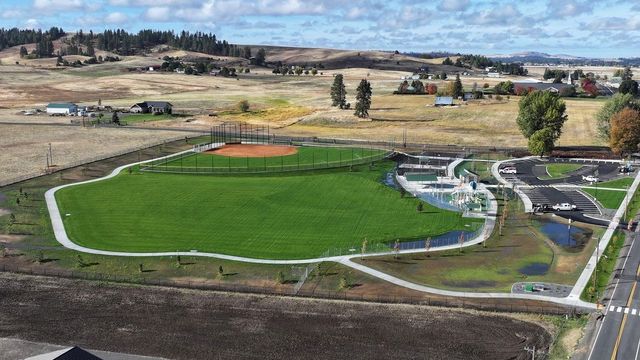 8015 S West Terrace Dr, Cheney, WA 99004