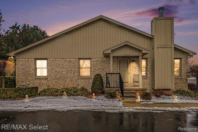 41952 King Edward Court, Clinton Township, MI 48038