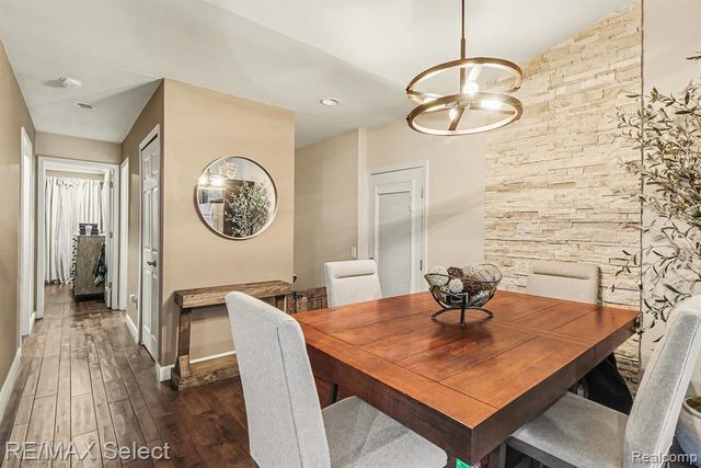 41952 King Edward Court, Clinton Township, MI 48038