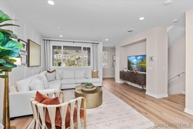 2522 Thyme Way, Carlsbad, CA 92008