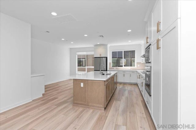 2522 Thyme Way, Carlsbad, CA 92008