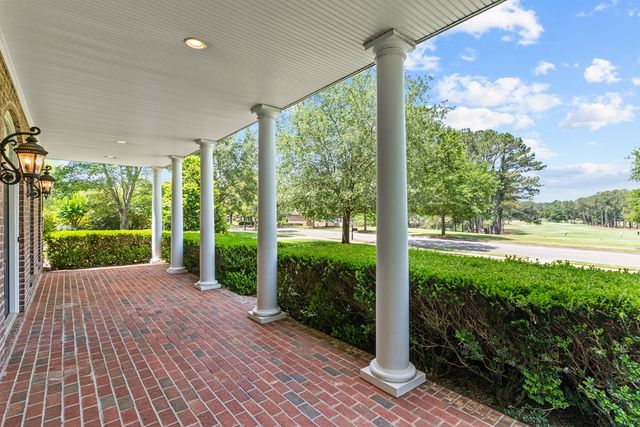 601 Edinburgh Way, Dothan, AL 36305