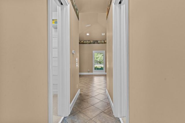 601 Edinburgh Way, Dothan, AL 36305