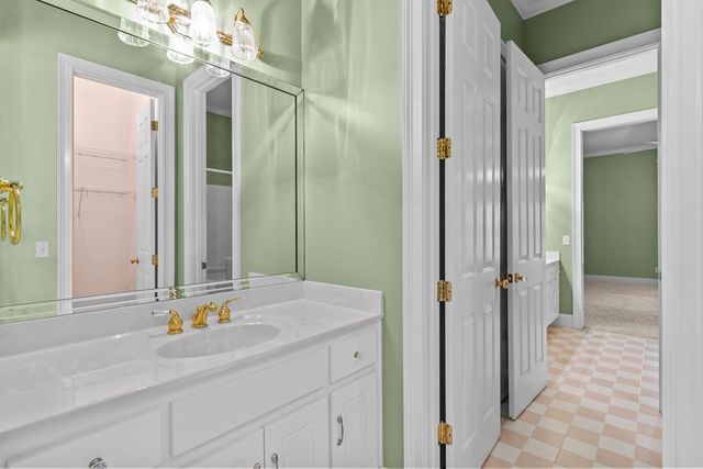 601 Edinburgh Way, Dothan, AL 36305