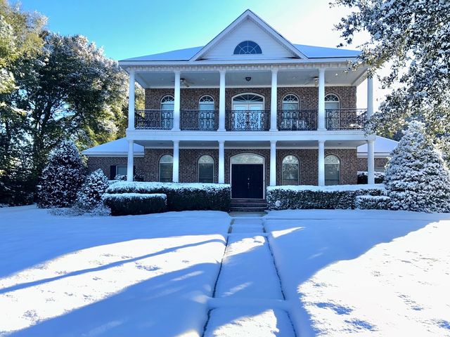 601 Edinburgh Way, Dothan, AL 36305