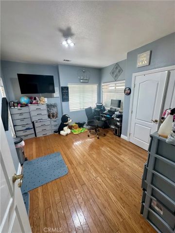 42500 20th Street West, Lancaster, CA 93534