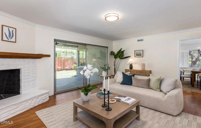 1300 S Marengo Avenue, Pasadena, CA 91106