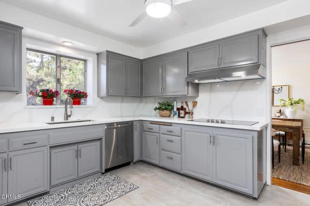 1300 S Marengo Avenue, Pasadena, CA 91106