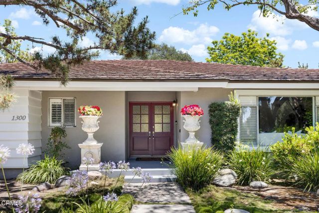 1300 S Marengo Avenue, Pasadena, CA 91106